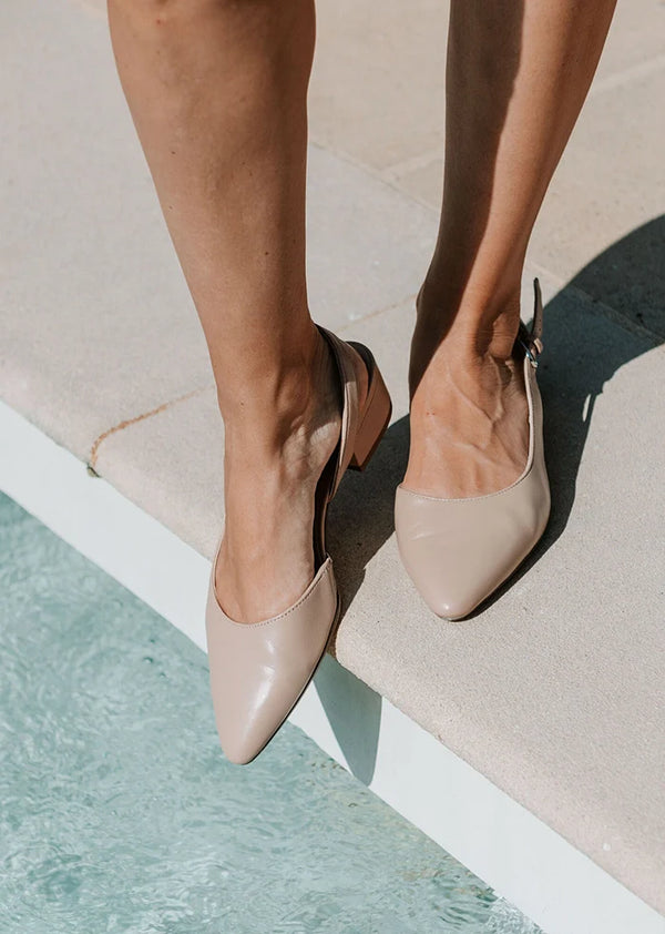 Flats & Loafers