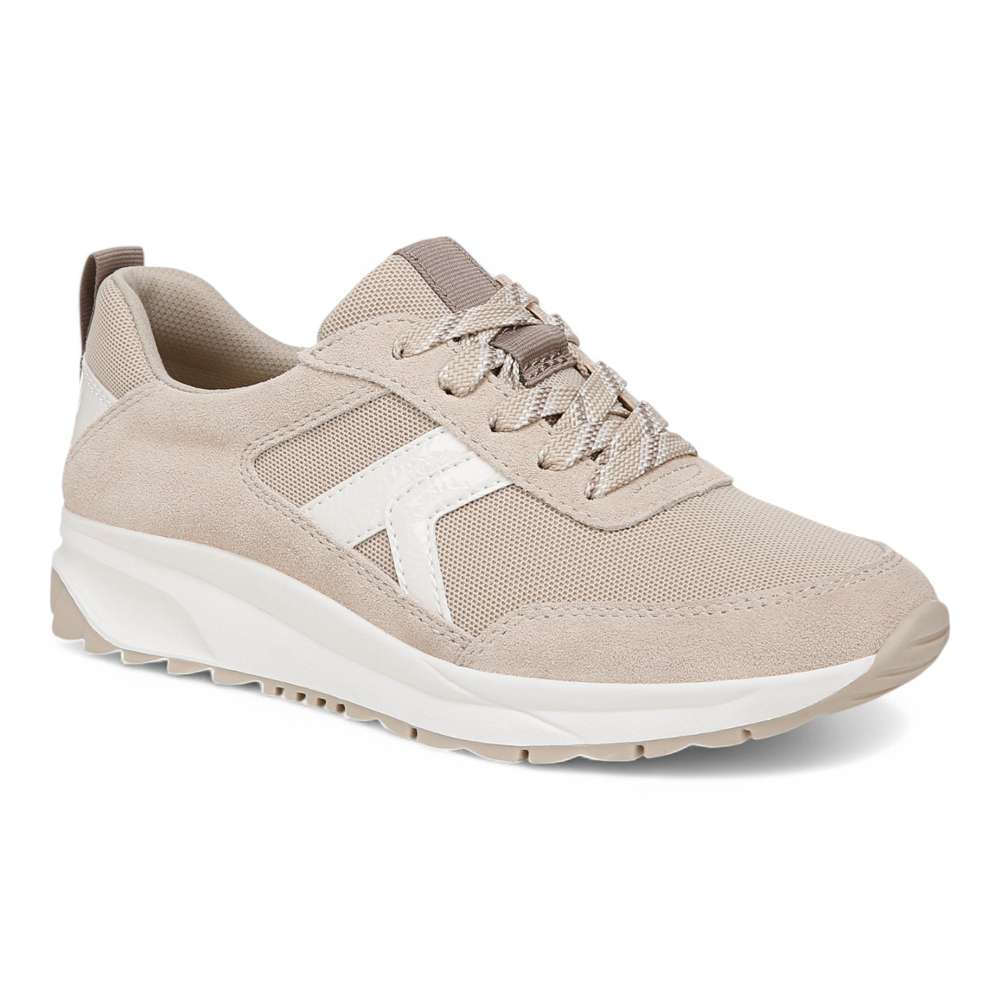 Shay Jogger Lace Up Sneaker - White/Beige